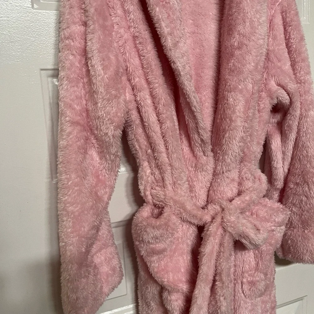 Pink Ultra Soft Luxurious Small Medium Bathrobe NWT 42” long